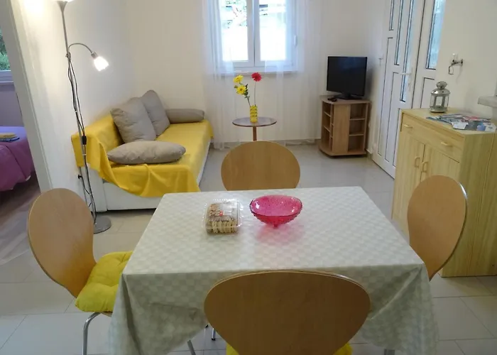Apartament Aquamarine 2 Mit Terrasse By Interhome