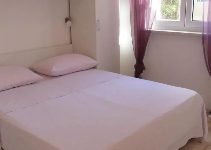 Aquamarine 2 Mit Terrasse By Interhome Apartament Selce