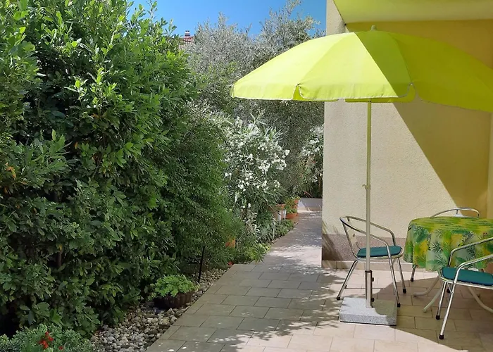 Aquamarine 2 Mit Terrasse By Interhome *