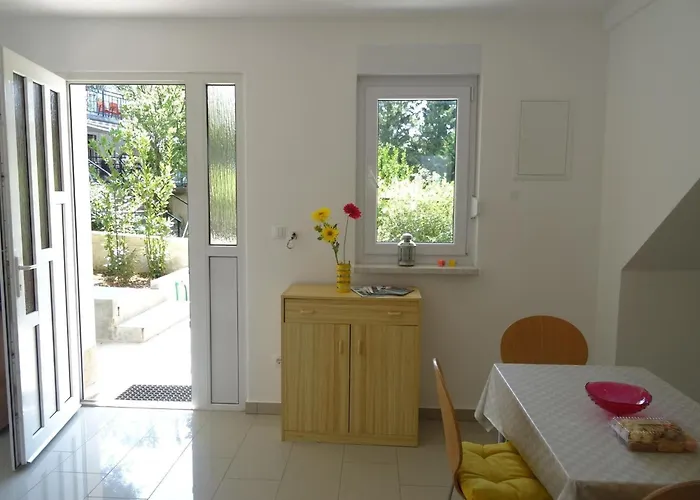 Apartament Aquamarine 2 Mit Terrasse By Interhome Selce