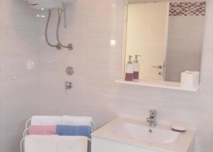 Aquamarine 2 Mit Terrasse By Interhome * Selce