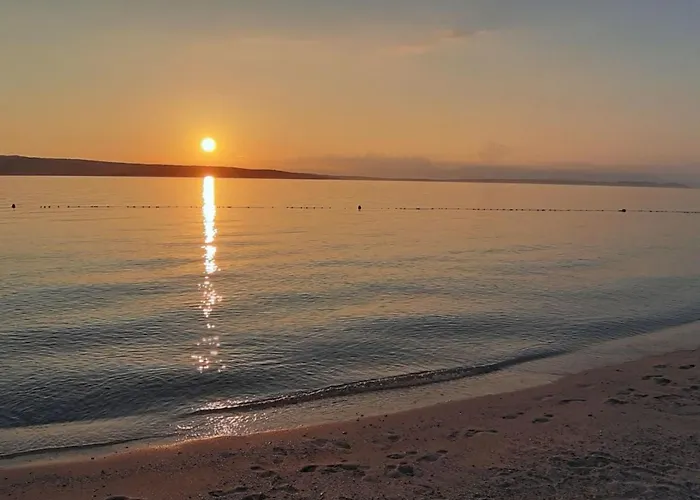 Aquamarine 2 Mit Terrasse By Interhome Apartament