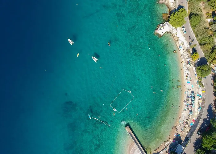 Aquamarine 2 Mit Terrasse By Interhome Apartament